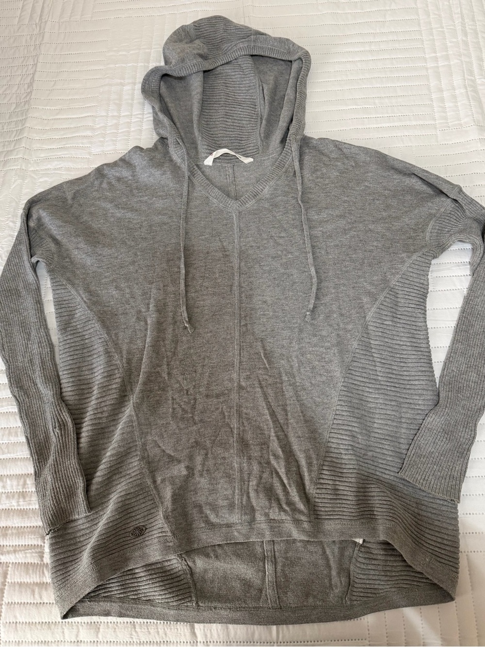 Athleta Long Sleeve Hooded Lightweight Women’s Sweater